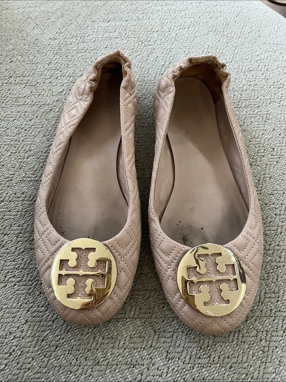 Tory Burch Beige Quilted Ballet Flats with Gold Logo